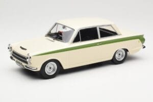 Ford Cortina Lotus White & Green Stripe MCG 1:18 MCG18434 Metalli
