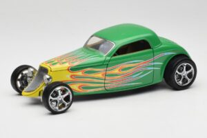 Ford Coupe Vihreä Tulen Kanssa Road Signature 1:18 30109 Metalli