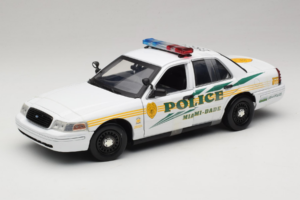 Ford Crown Victoria Police Interceptor CSI Miami GreenLight 1:18 13514 Metalli