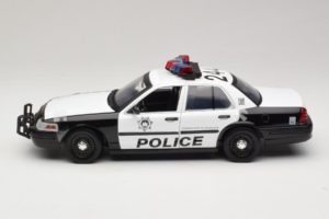 Ford Crown Victoria Police Interceptor The Hangover Movie Greenlight 1:18 12911 Metalli — kuva 3 / 6