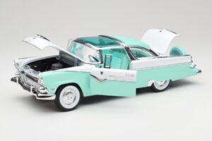 Ford Crown Victoria Seafoam Vihreä & Valkoinen Road Legends 1:18 92138 Metalli — kuva 2 / 7