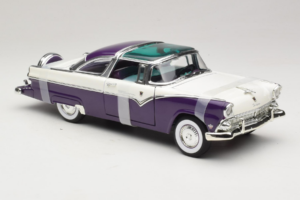 Ford Crown Victoria Valkoinen Violetti Road Signature 1:18 92138-P1 Metalli — kuva 4 / 6