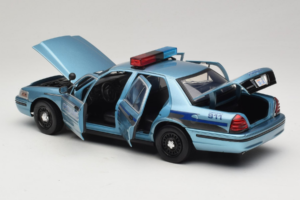 Ford Crown Victoria Police Cruiser Twilight Blue Greenlight 1:18 1643 Metalli — kuva 5 / 8