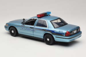 Ford Crown Victoria Police Cruiser Twilight Blue Greenlight 1:18 1643 Metalli — kuva 7 / 8