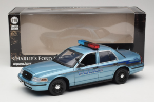 Ford Crown Victoria Police Cruiser Twilight Blue Greenlight 1:18 1643 Metalli — kuva 8 / 8