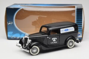 Ford Delivery Truck Ford Parts Musta Solido 1:18 8417 Metalli — kuva 8 / 8