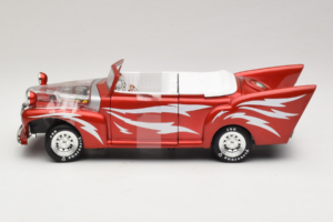 Ford De Luxe Avoauto Greased Lightning Punainen Joyride 1:18 33544 Metalli — kuva 3 / 5