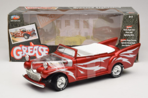 Ford De Luxe Avoauto Greased Lightning Punainen Joyride 1:18 33544 Metalli — kuva 5 / 5