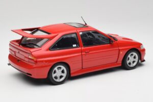 Ford Escort RS Cosworth Radiant Punainen Minichamps 1:18 150089021 Metalli — kuva 3 / 8