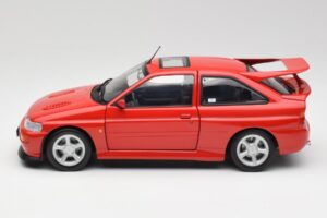 Ford Escort RS Cosworth Radiant Punainen Minichamps 1:18 150089021 Metalli — kuva 4 / 8
