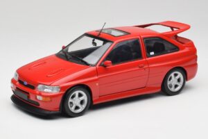 Ford Escort RS Cosworth Radiant Punainen Minichamps 1:18 150089021 Metalli