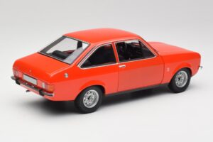 Ford Escort Mk2 Signal Orange Minichamps 1:18 150084100 Metalli — kuva 3 / 8