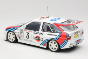 Ford Escort RS Cosworth Martini #3 1000 Miglia 1995 UT Models 1:18 39550 Metalli — kuva 7 / 8