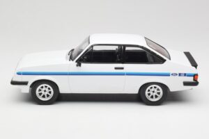 Ford Escort Mk2 RS 2000 Valkoinen MCG 1:18 MCG18439 Metalli — kuva 3 / 6