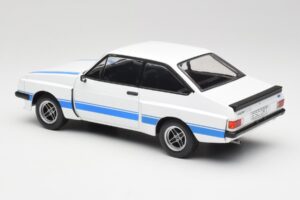 Ford Escort Mk2 RS 2000 X-Pack Diamond Valkoinen & Sininen Stripe MCG 1:18 MCG18350 Metalli — kuva 5 / 6