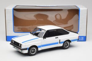 Ford Escort Mk2 RS 2000 X-Pack Diamond Valkoinen & Sininen Stripe MCG 1:18 MCG18350 Metalli — kuva 6 / 6