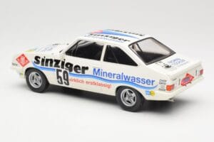 Ford Escort Mk2 RS2000 #59 H. Heyer / A. Hahne / K. Ludwig 24 Hours Nürburgring 1982 MCG 1:18 MCG18438R Metalli — kuva 5 / 6