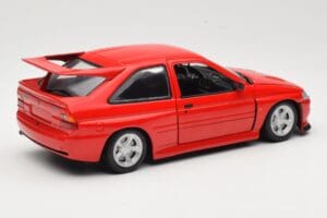 Ford Escort Mk5 RS Cosworth Punainen UT Models 1:18 180082102 Metalli — kuva 3 / 8