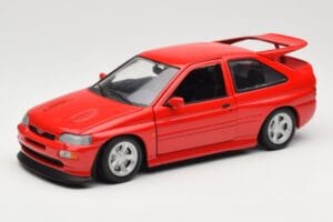 Ford Escort Mk5 RS Cosworth Punainen UT Models 1:18 180082102 Metalli