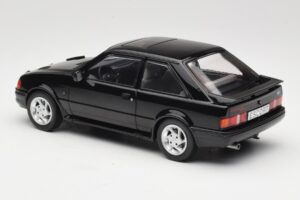 Ford Escort Mk4 RS Turbo S2 Musta MCG 1:18 MCG18546 Metalli — kuva 5 / 6