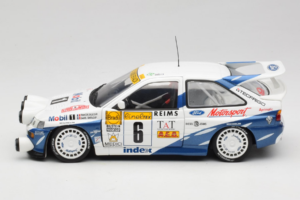Ford Escort RS Cosworth Mobil 1 #6 F. Delecour / D. Grataloup Rally Monte Carlo Night Version Winner 1994 UT Models 1:18 3945 — kuva 4 / 8
