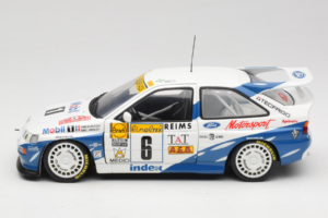 Ford Escort RS Cosworth Mobil 1 #6 F. Delecour / D. Grataloup Rally Monte Carlo Winner 1994 UT Models 1:18 180948106 Metalli — kuva 4 / 8