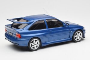 Ford Escort RS Cosworth Sininen IXO 1:18 18CMC180 Metalli — kuva 2 / 6