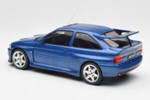 Ford Escort RS Cosworth Sininen IXO 1:18 18CMC180 Metalli — kuva 5 / 6
