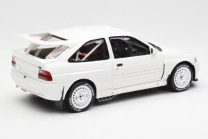 Ford Escort RS Cosworth Group A Valkoinen Otto 1:18 OT1025 Hartsi — kuva 2 / 6