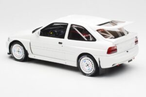 Ford Escort RS Cosworth Group A Valkoinen Otto 1:18 OT1025 Hartsi — kuva 5 / 6