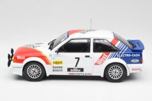 Ford Escort RS Turbo #7 Lotto Haspengouw Rally 1985 MCG 1:18 MCG18421 Metalli — kuva 3 / 6