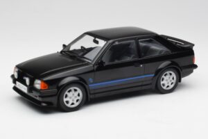 Ford Escort RS Turbo Prinsessa Dianan Yksityisauto Musta MCG 1:18 MCG18420 Metalli