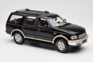 Ford Expedition Eddie Bauer Musta UT Models 1:18 22710 Metalli
