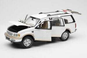 Ford Expedition Eddie Bauer Valkoinen UT Models 1:18 22712 Metalli — kuva 2 / 8