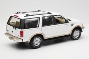 Ford Expedition Eddie Bauer Valkoinen UT Models 1:18 22712 Metalli — kuva 3 / 8