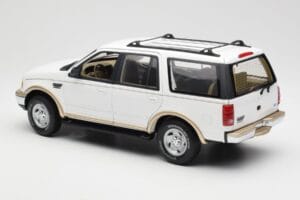 Ford Expedition Eddie Bauer Valkoinen UT Models 1:18 22712 Metalli — kuva 7 / 8