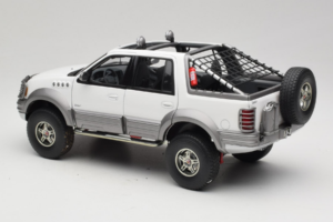 Ford Expedition Himalaya White AUTOart 1:18 72781 Metalli — kuva 7 / 8