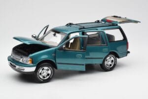 Ford Expedition XLT Vihreä Metallic UT Models 1:18 22717 Metalli — kuva 2 / 8