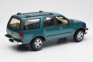 Ford Expedition XLT Vihreä Metallic UT Models 1:18 22717 Metalli — kuva 3 / 8