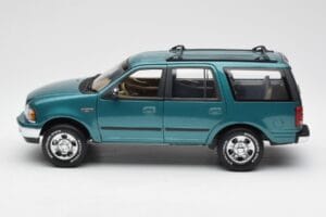 Ford Expedition XLT Vihreä Metallic UT Models 1:18 22717 Metalli — kuva 4 / 8