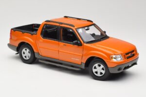 Ford Explorer Sport Trac Oranssi Maisto 1:18 536891G Metalli — kuva 6 / 8