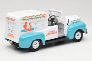 Ford F-1 Howard Johnson's Ice Cream Road Signature 1:18 92229 Metalli — kuva 2 / 6