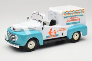 Ford F-1 Howard Johnson's Ice Cream Road Signature 1:18 92229 Metalli