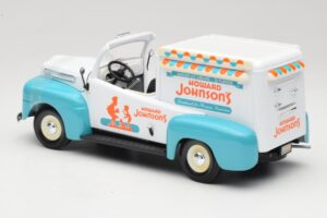 Ford F-1 Howard Johnson's Ice Cream Road Signature 1:18 92229 Metalli — kuva 5 / 6