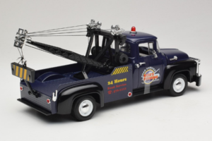 Ford F-100 Hinausauto Bob's Towing Welly 1:18 19834-W Metalli — kuva 2 / 6