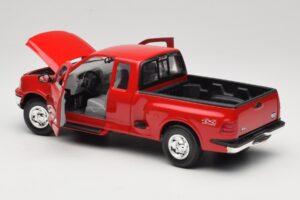 Ford F-150 Flareside SuperCab Punainen Mira 1:18 6217 Metalli — kuva 5 / 8