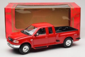 Ford F-150 Flareside SuperCab Punainen Mira 1:18 6217 Metalli — kuva 8 / 8