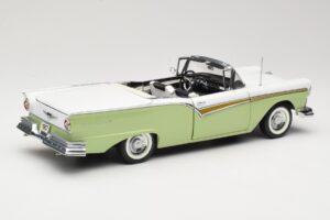 Ford Fairlane Skyliner Vihreä & Valkoinen Sun Star 1:18 FORD003 Metalli — kuva 4 / 9