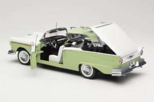 Ford Fairlane Skyliner Vihreä & Valkoinen Sun Star 1:18 FORD003 Metalli — kuva 6 / 9