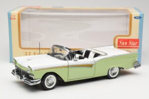 Ford Fairlane Skyliner Vihreä & Valkoinen Sun Star 1:18 FORD003 Metalli — kuva 9 / 9